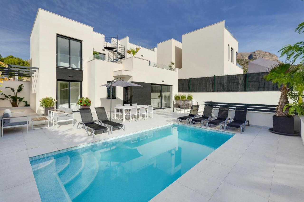 Villa Blanka, Amazing Villa With Hot Tube & Heated Pool In Polop, Alicante Eksteriør bilde
